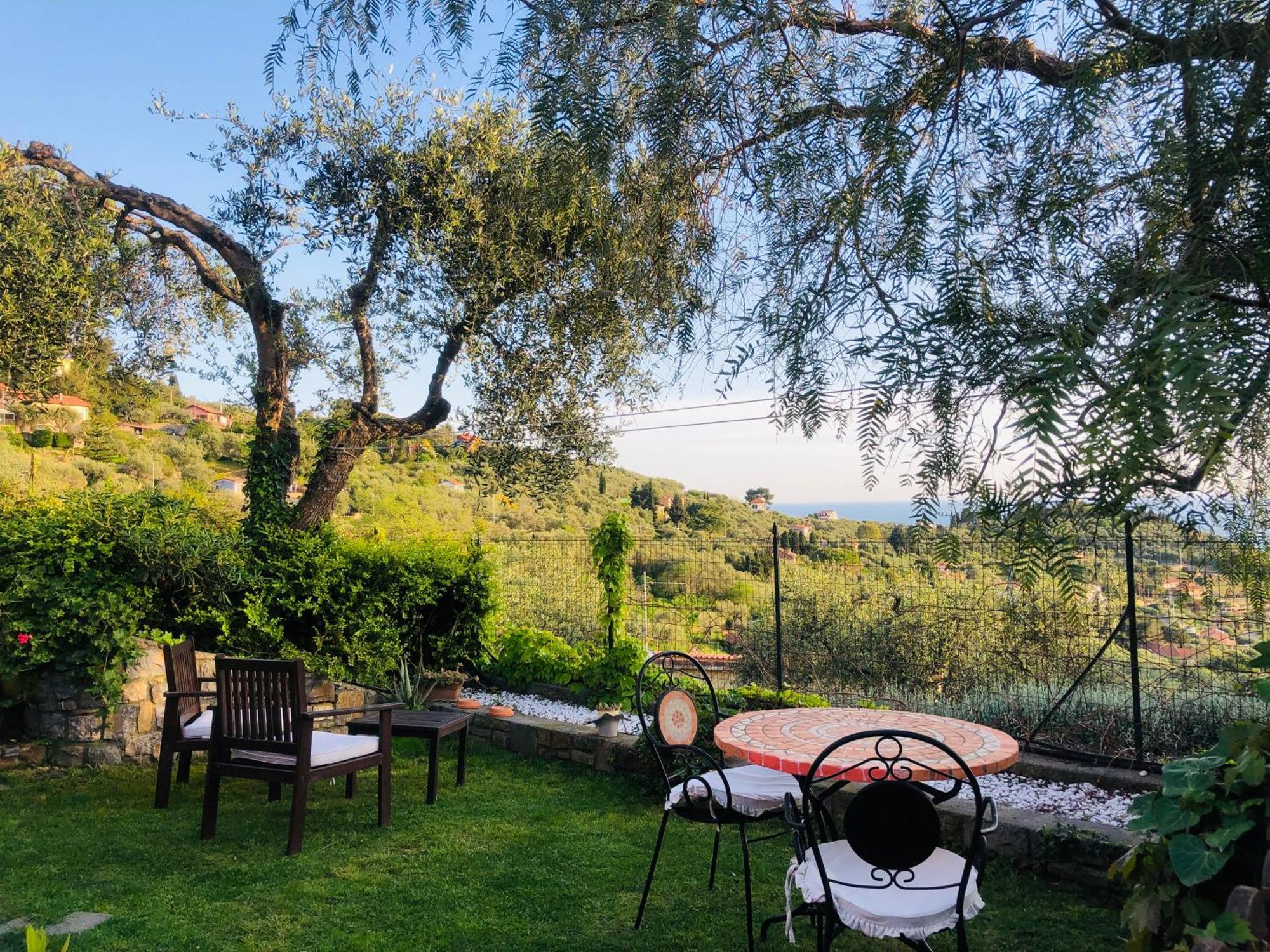 Hotel Le Jardin Sur Mer Avec Bike Et Mtb Tour à Imperia Extérieur photo